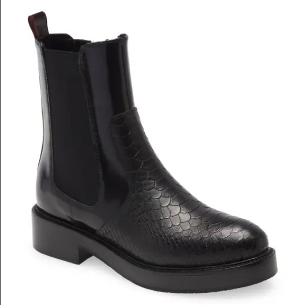 Jeffrey Campbell Edmond Chelsea Boot Size 7 New $210 all leather